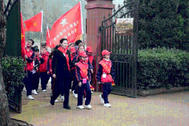 医师注册查询游戏画面